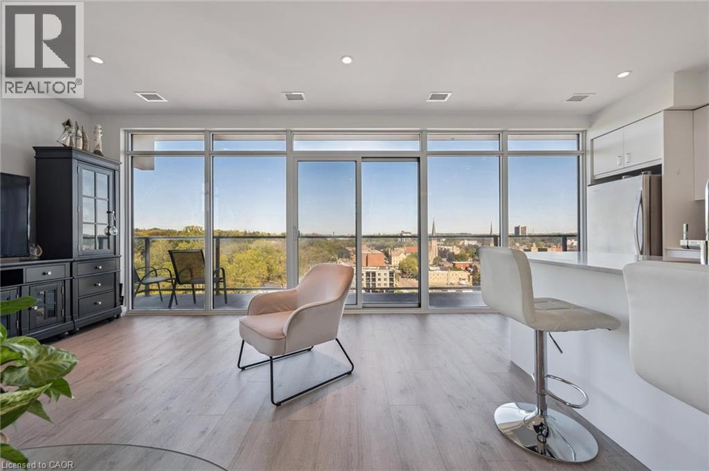 15 GLEBE Street Unit# 902 thumbnail 3