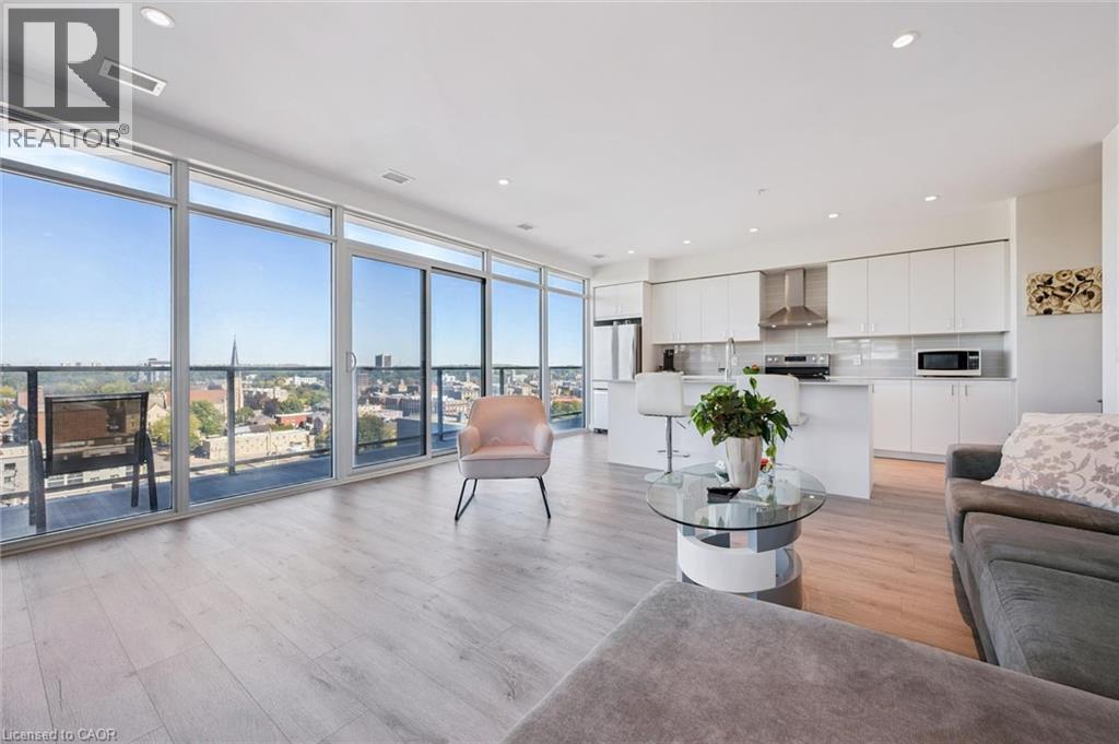 15 GLEBE Street Unit# 902 thumbnail 4