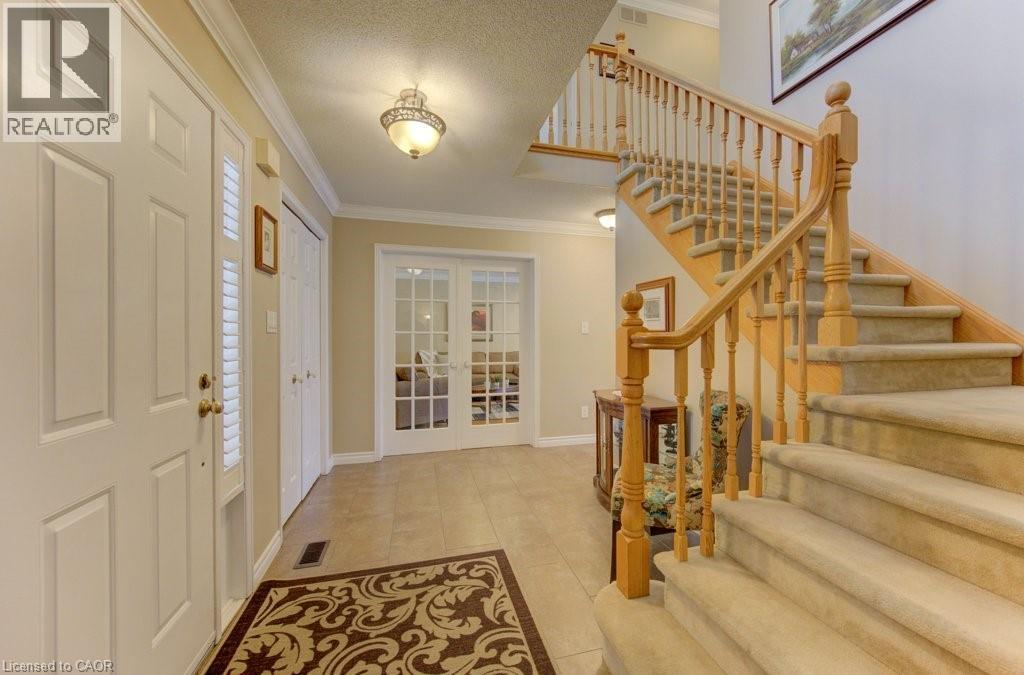 594 HUNTERS Place thumbnail 20