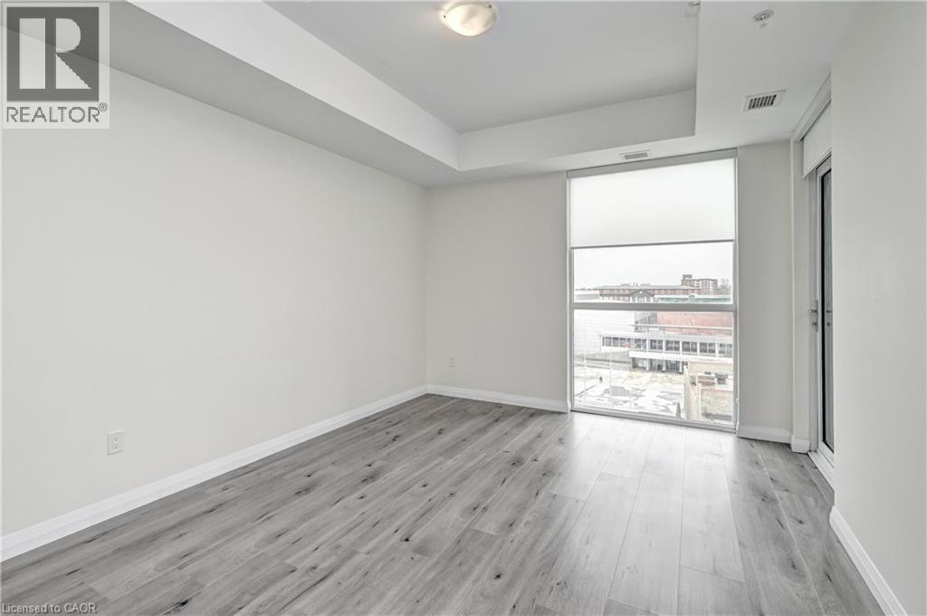60 CHARLES Street W Unit# 801 thumbnail 10