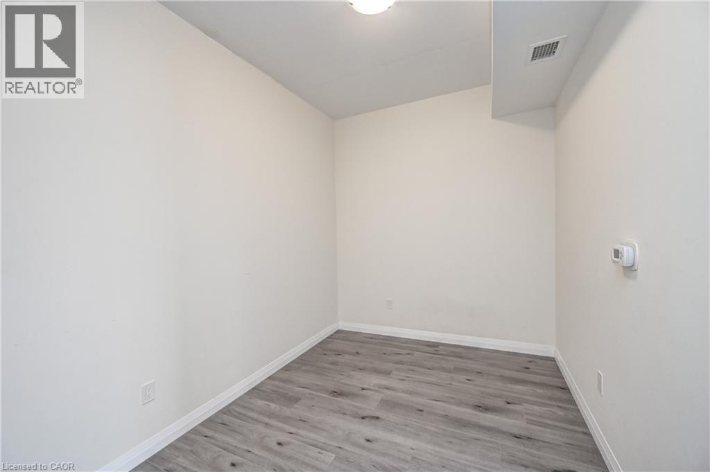 60 CHARLES Street W Unit# 801 thumbnail 24