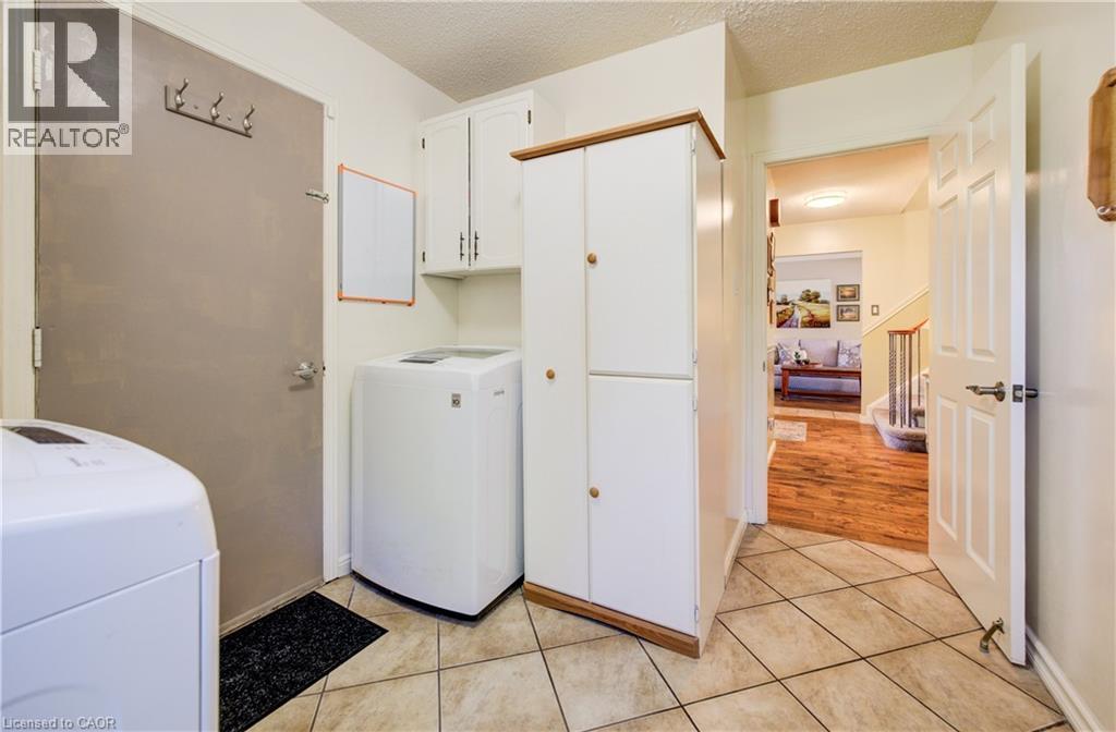 135 ROYAL ORCHARD Drive thumbnail 19