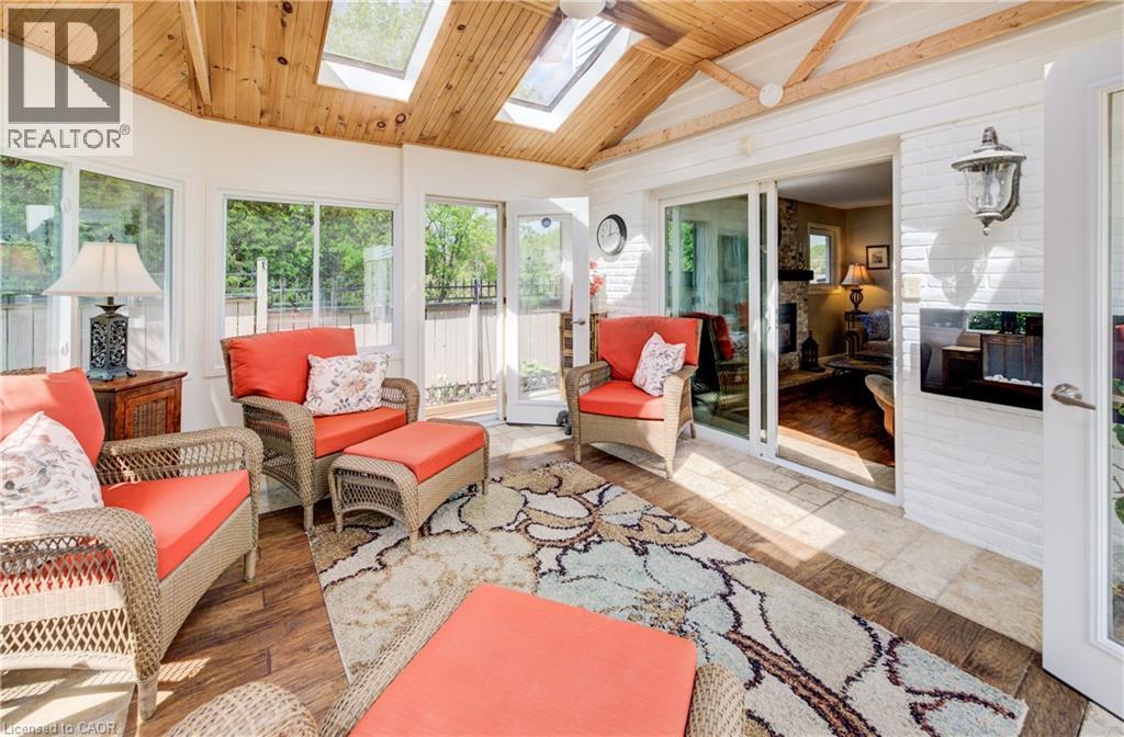 135 ROYAL ORCHARD Drive thumbnail 21