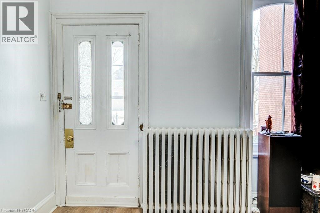 30 BROOK Street thumbnail 3