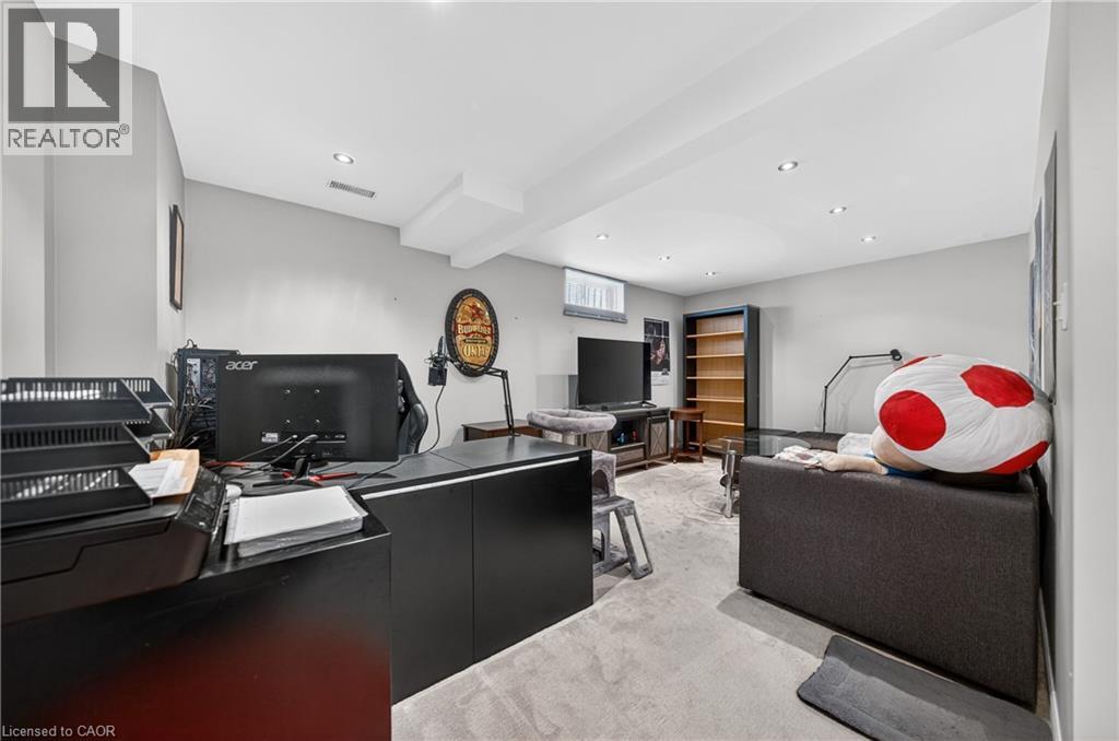 63 PENTLAND Drive thumbnail 38