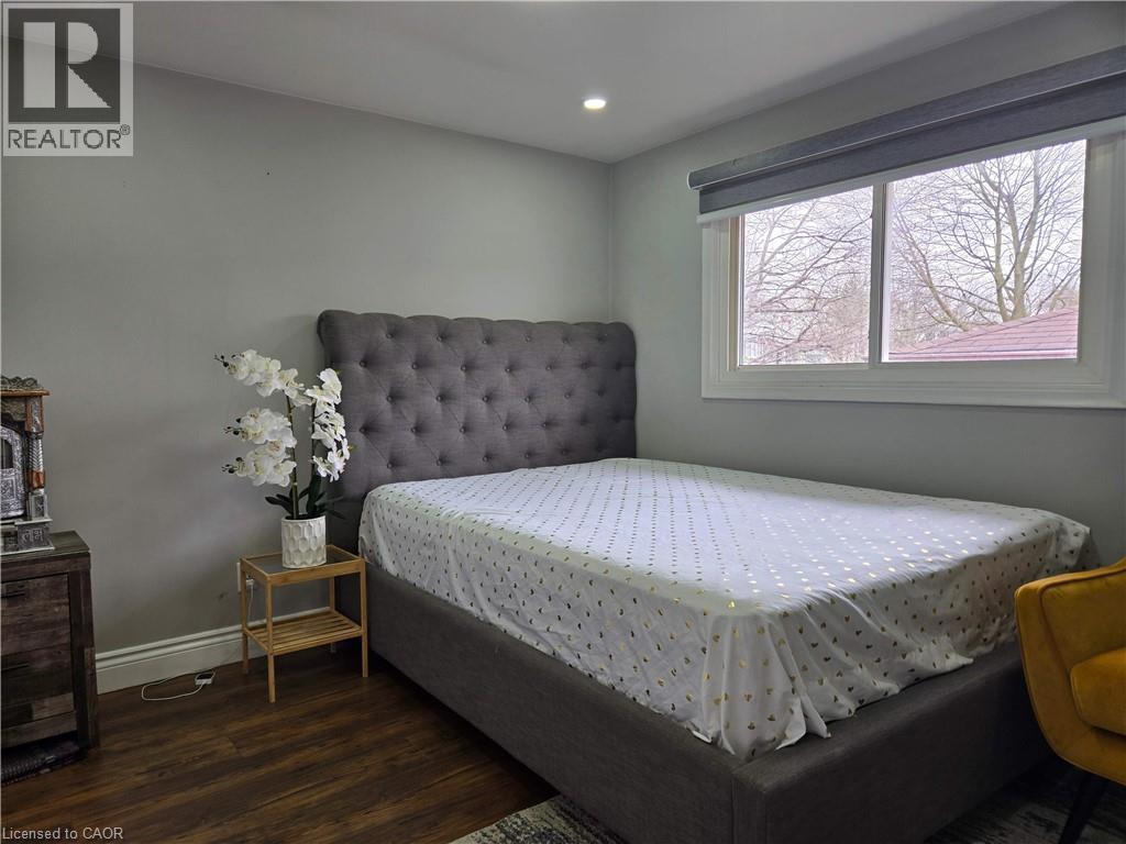 261 OVERLEA Drive thumbnail 9