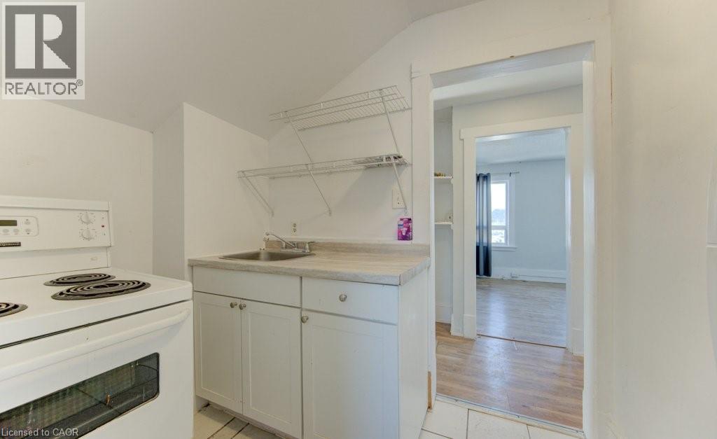 11 SIMCOE Street thumbnail 23