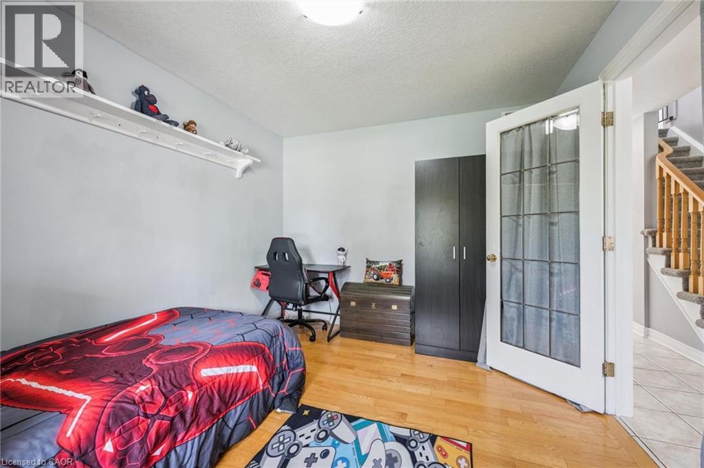 15 ZINKANN Crescent thumbnail 19