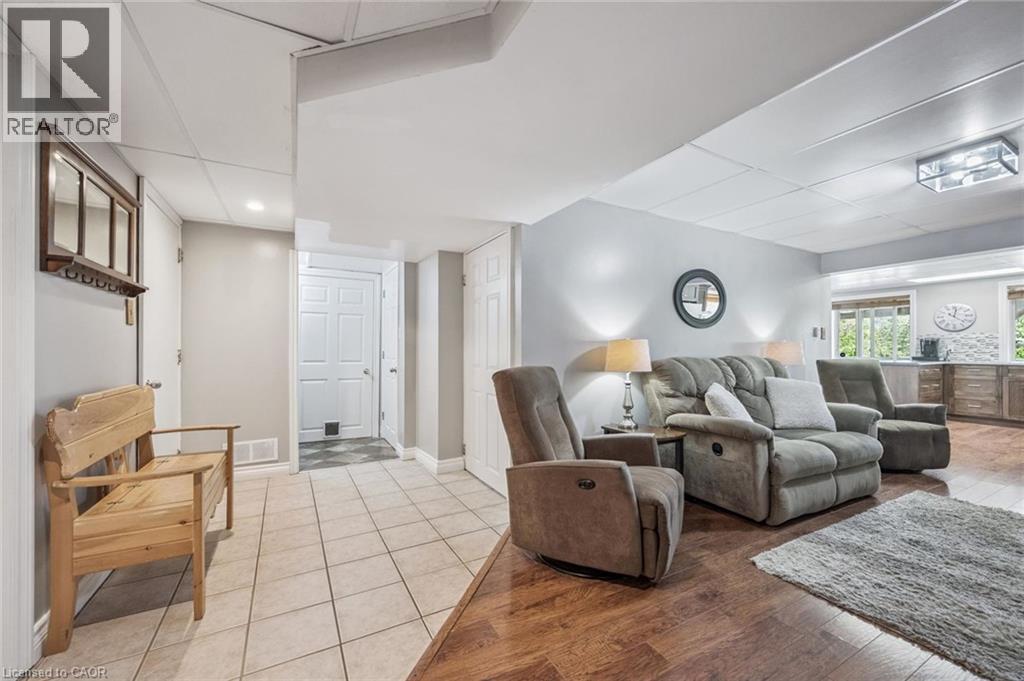 15 ZINKANN Crescent thumbnail 31