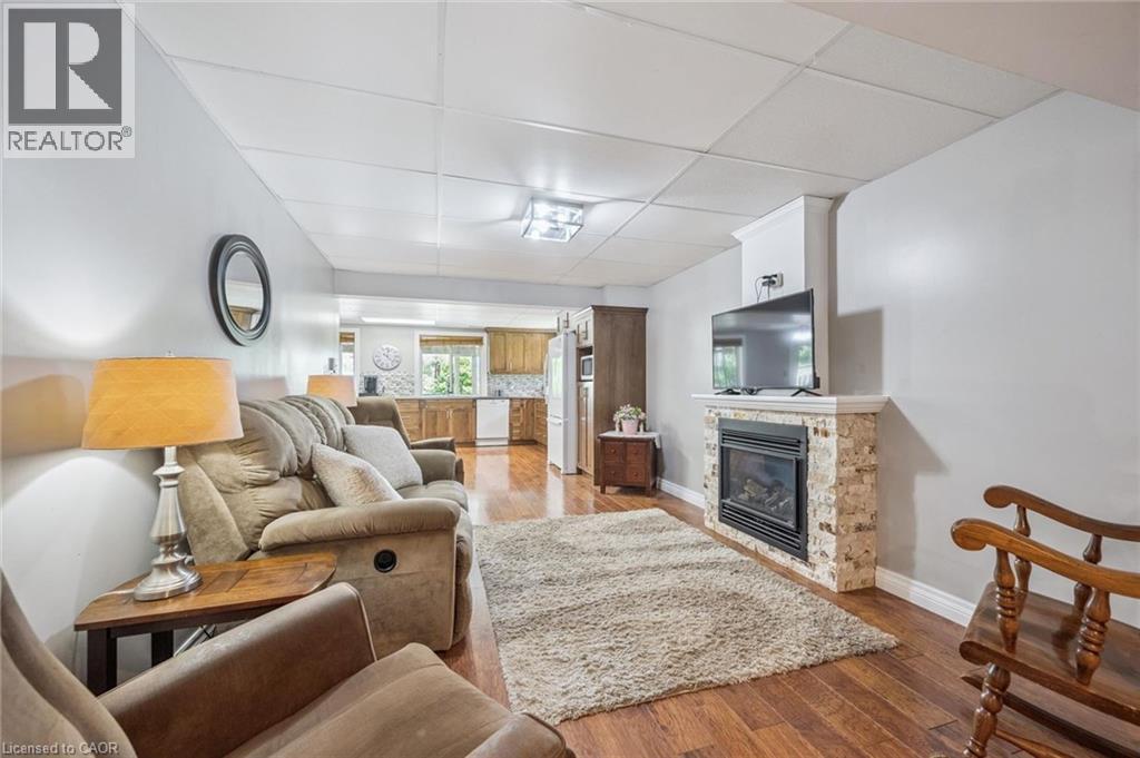15 ZINKANN Crescent thumbnail 32