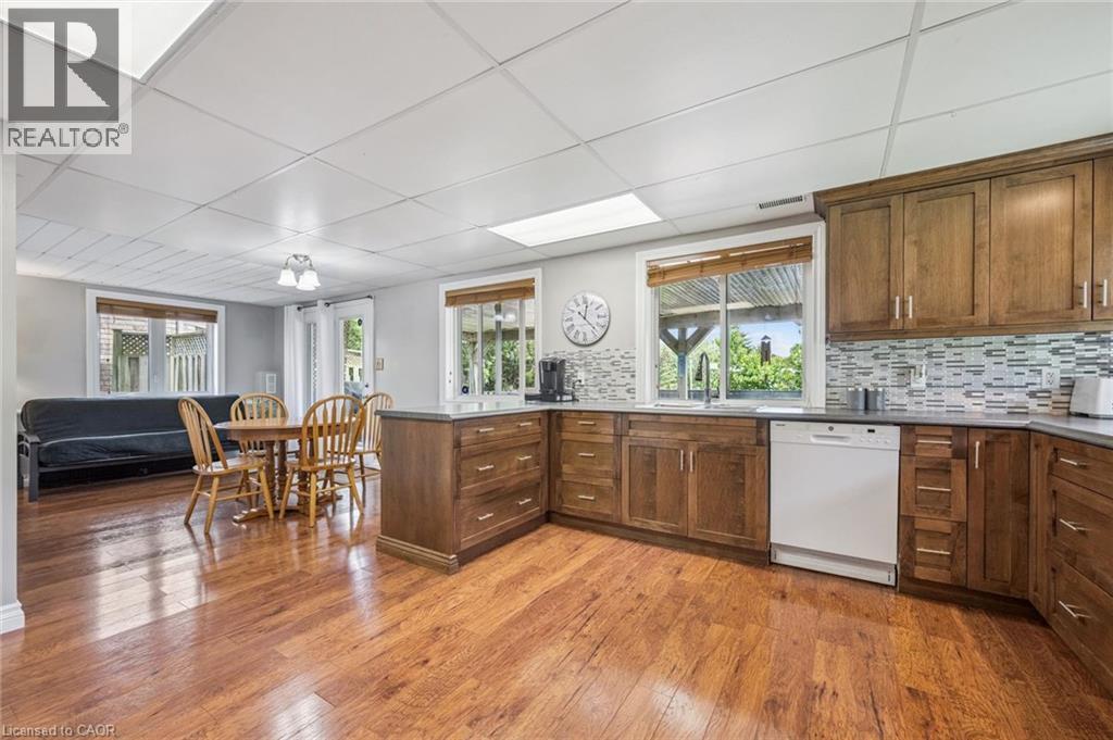15 ZINKANN Crescent thumbnail 33