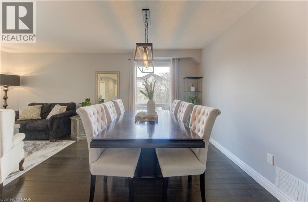 31 ADLER Drive thumbnail 8