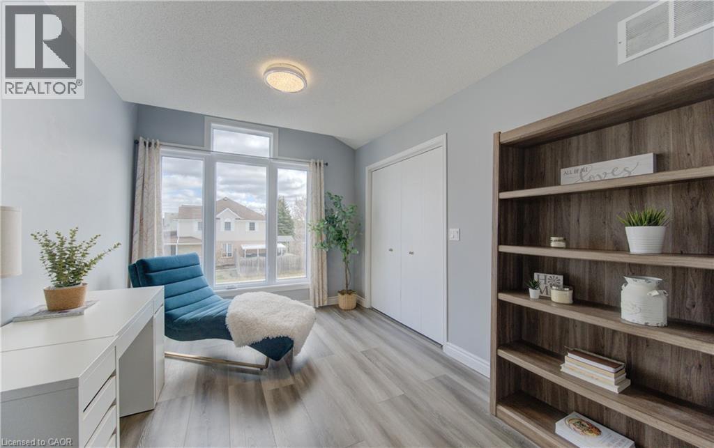 31 ADLER Drive thumbnail 21