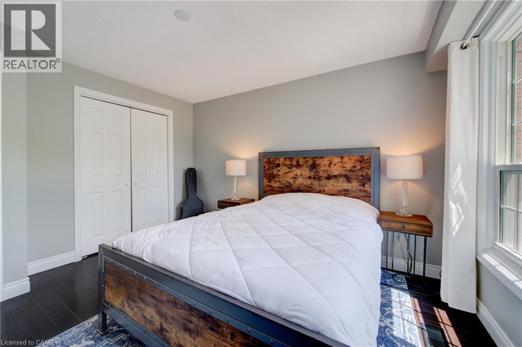 375 HOLIDAY INN Drive Unit# 9 thumbnail 15