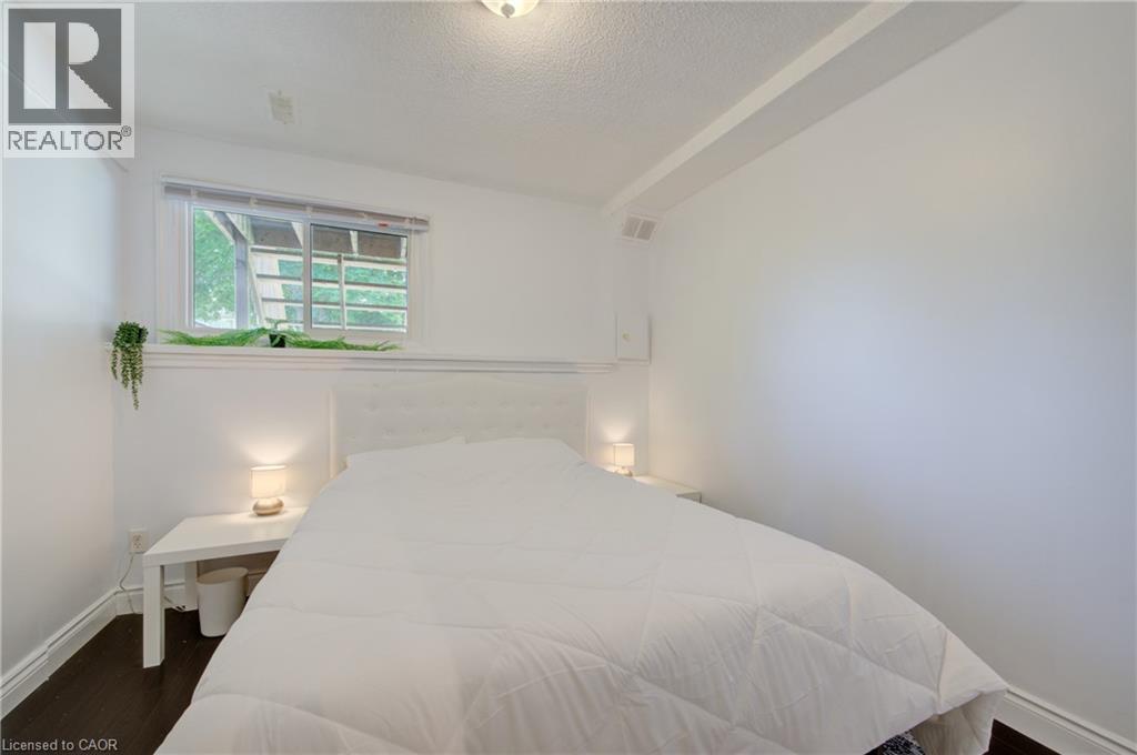 375 HOLIDAY INN Drive Unit# 9 thumbnail 22
