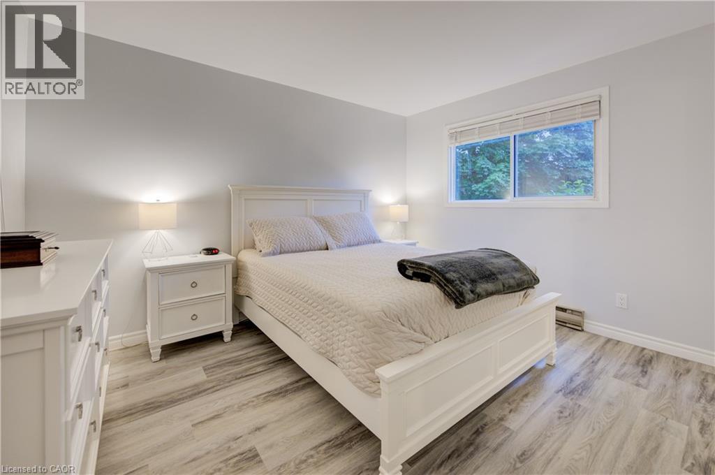 19 HILLBROOK Crescent thumbnail 14