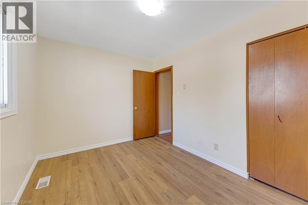 402 LAKEVIEW Drive thumbnail 15