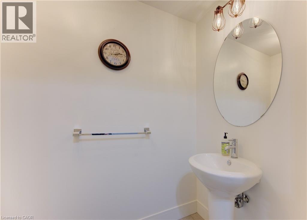 112 BENTON Street Unit# 601 thumbnail 11