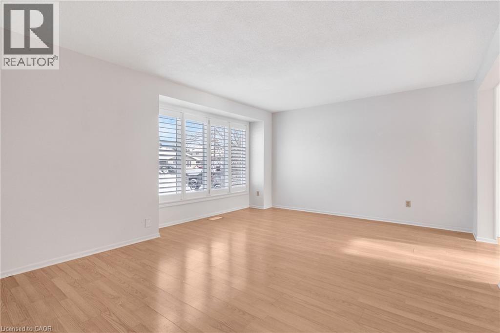 111 MANOR Drive thumbnail 9