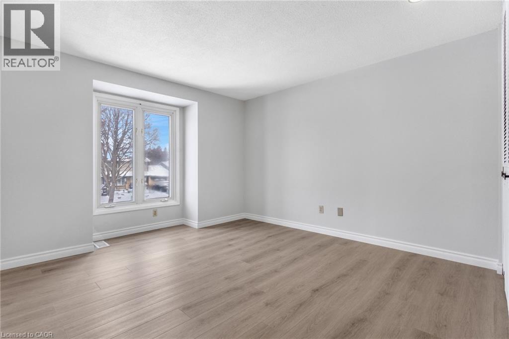 111 MANOR Drive thumbnail 37