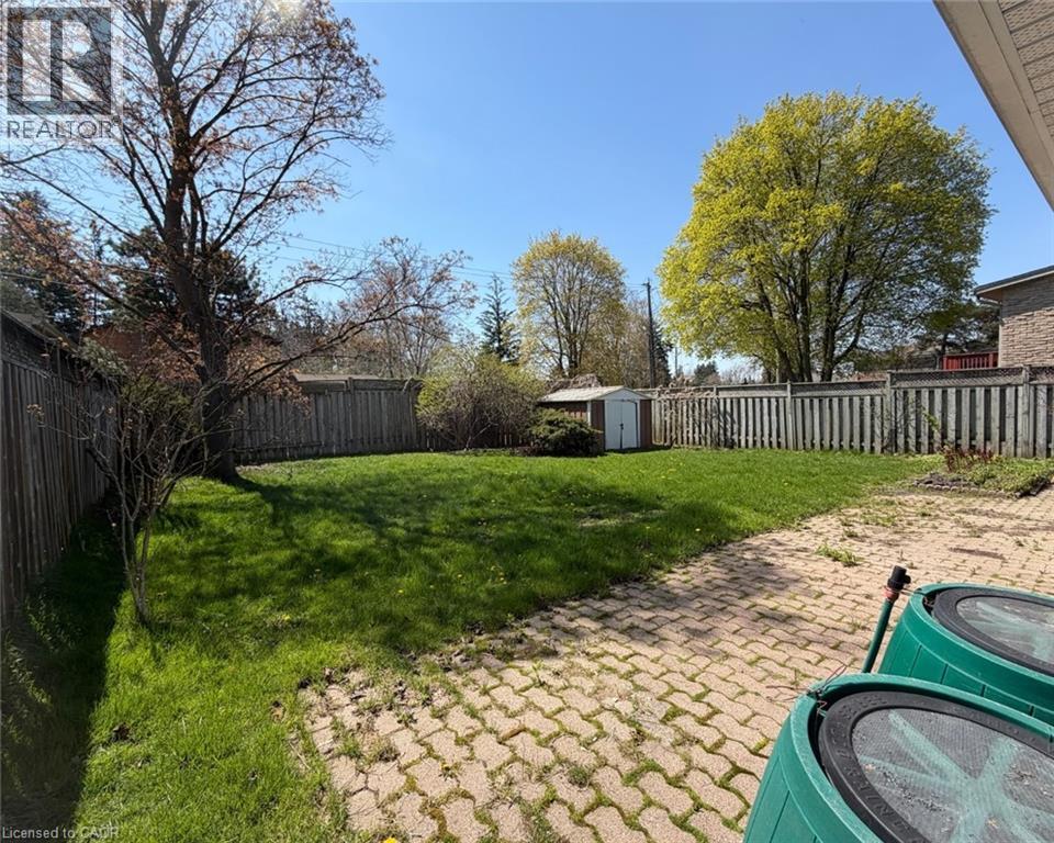 111 MANOR Drive thumbnail 44