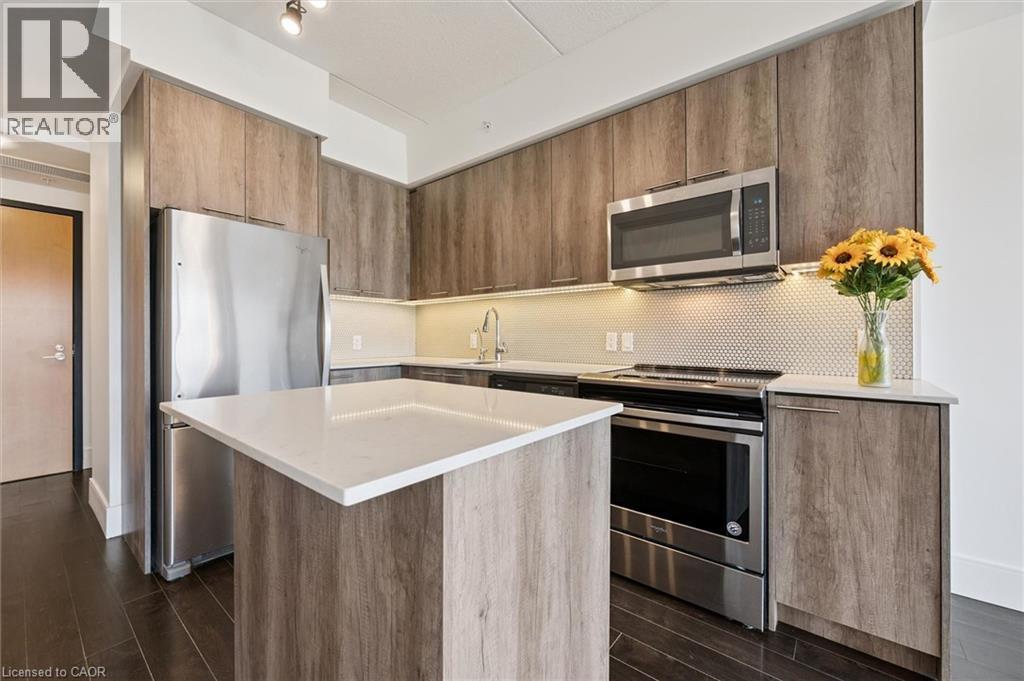 15 PRINCE ALBERT Boulevard Unit# 203 thumbnail 3