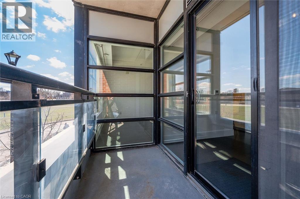 15 PRINCE ALBERT Boulevard Unit# 203 thumbnail 9