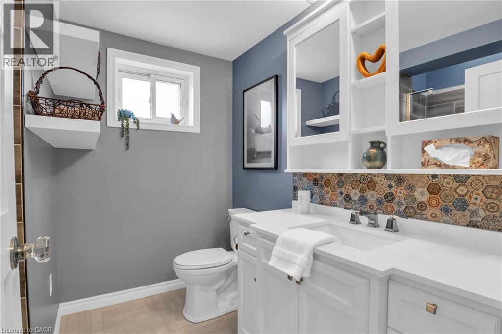 296 WEBER Street E thumbnail 21