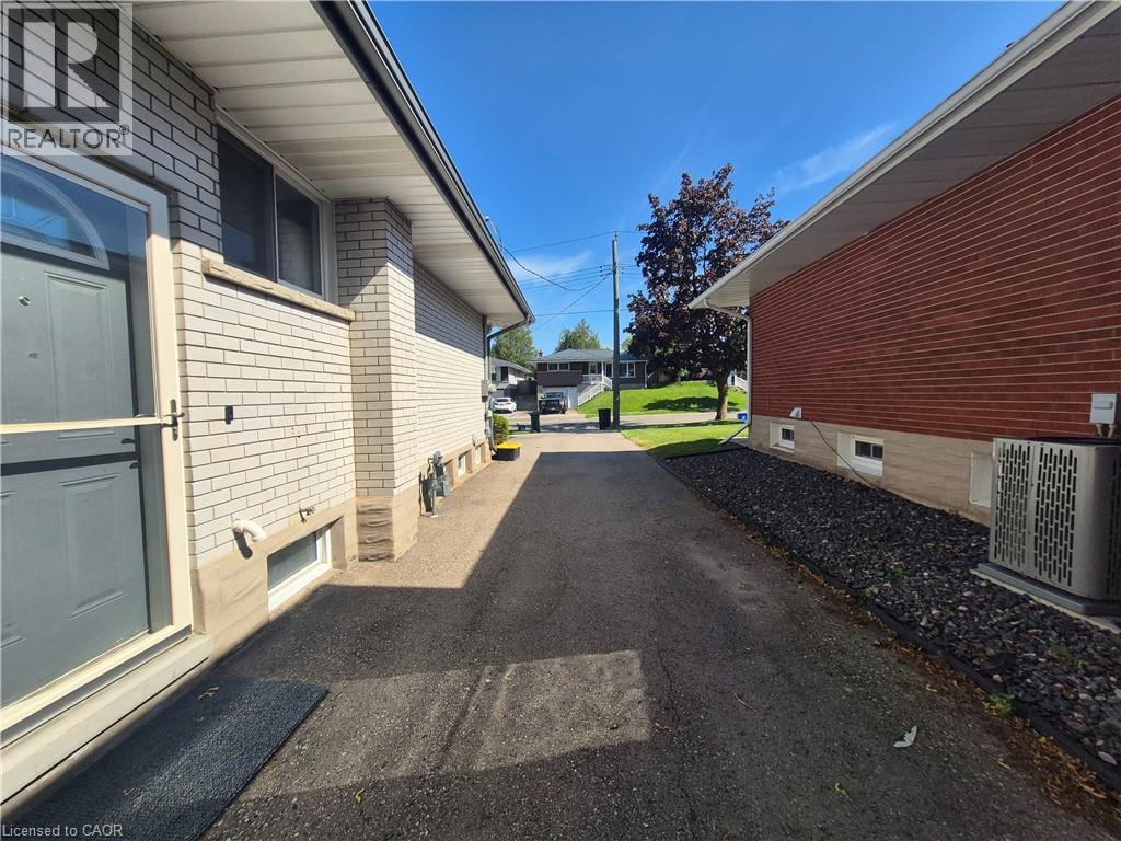11 DUNCAIRN Avenue thumbnail 19