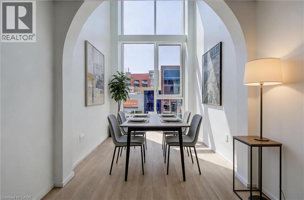 26 KING Street E thumbnail 5