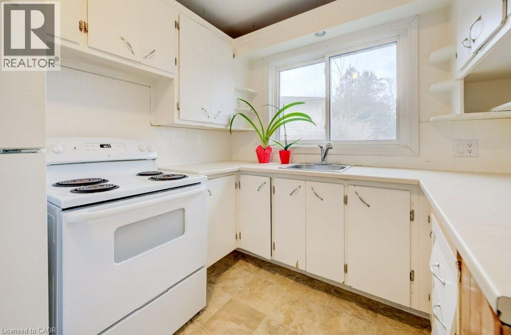 151 FRANKLIN Street N thumbnail 13
