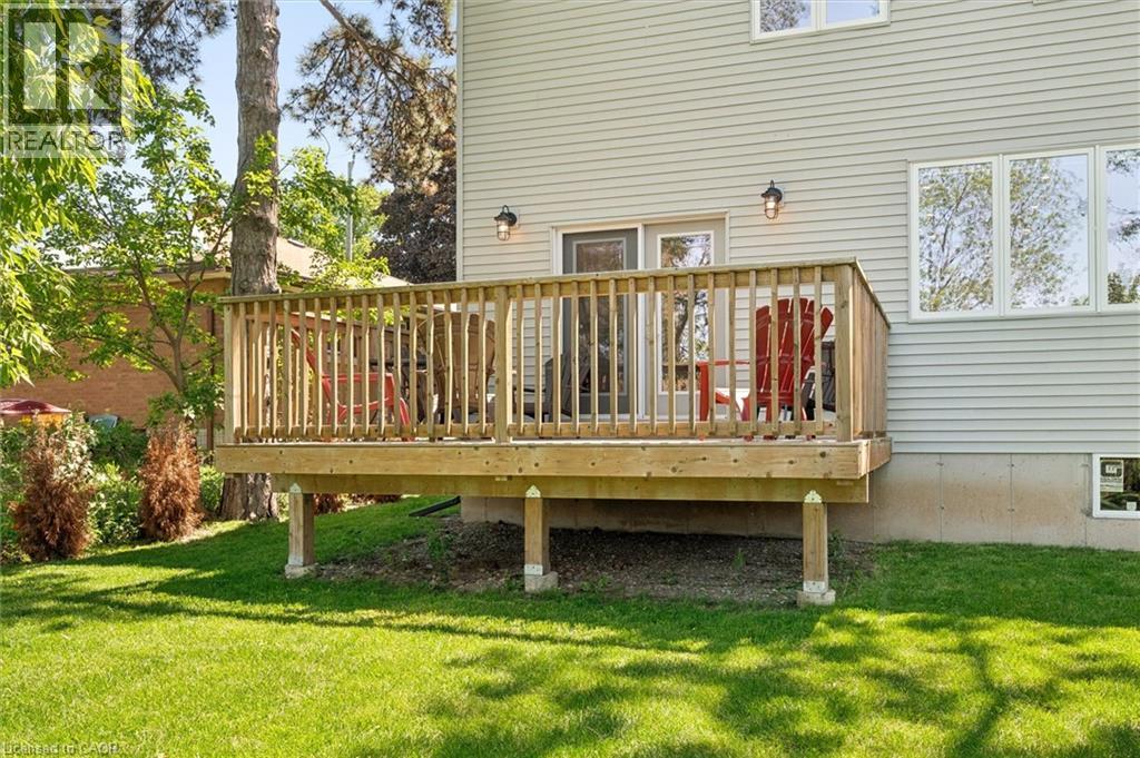 445 GARDEN Street thumbnail 37