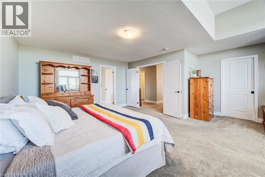42 GELLERT Drive thumbnail 30