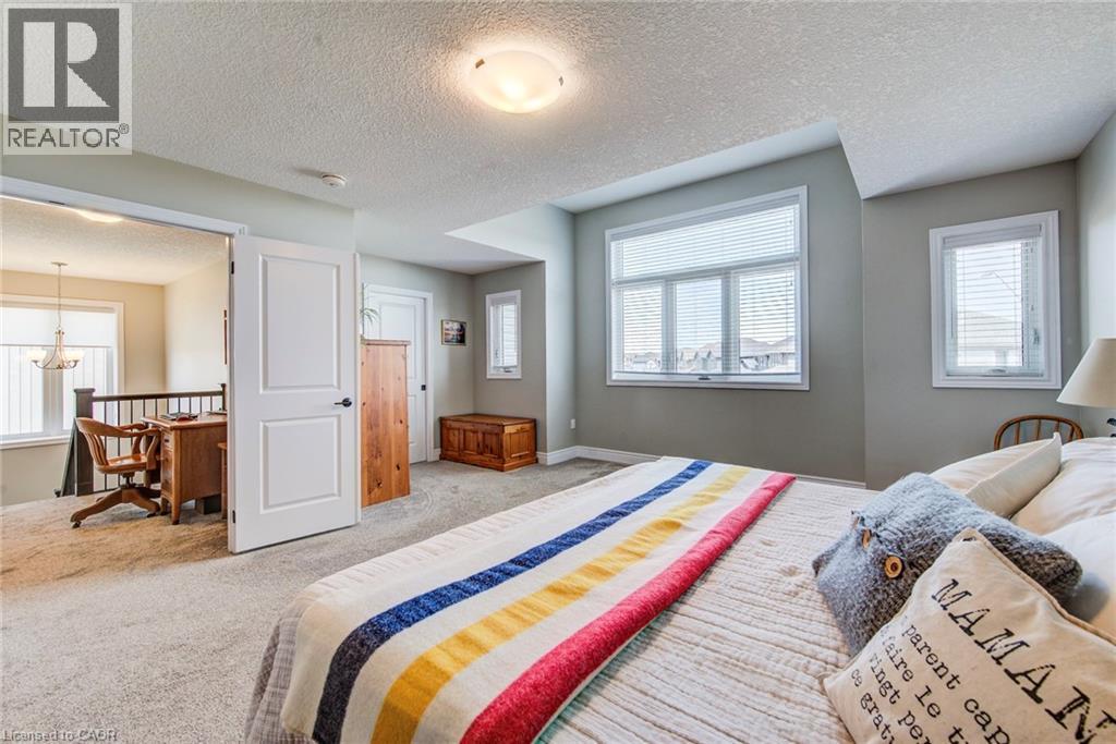 42 GELLERT Drive thumbnail 31