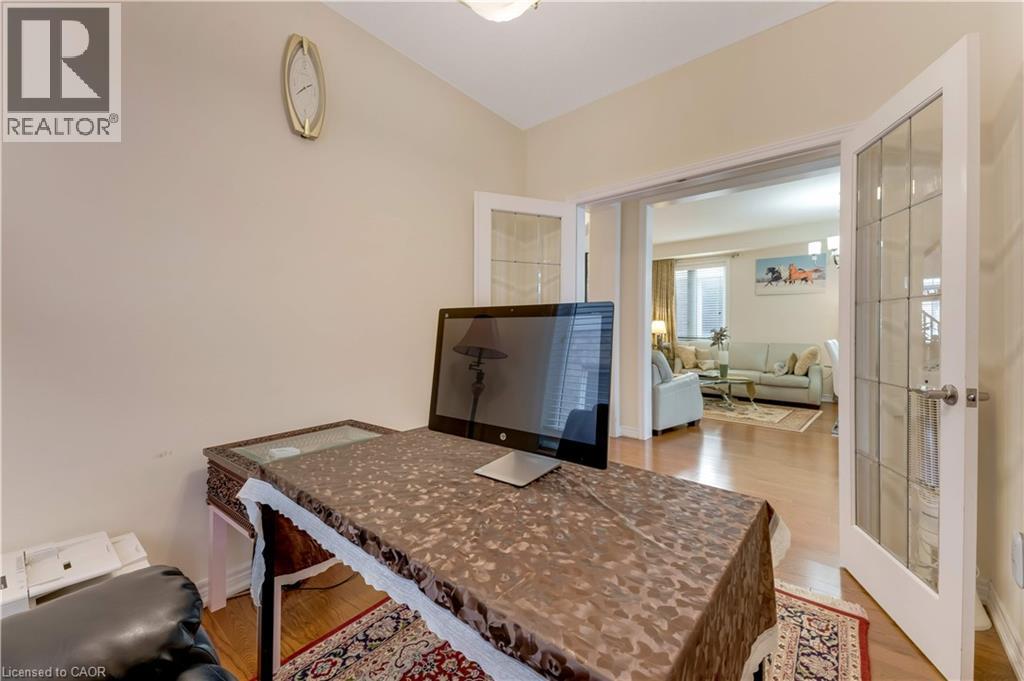 667 LINDEN Drive thumbnail 16