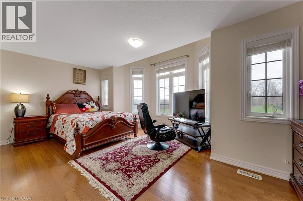 667 LINDEN Drive thumbnail 21