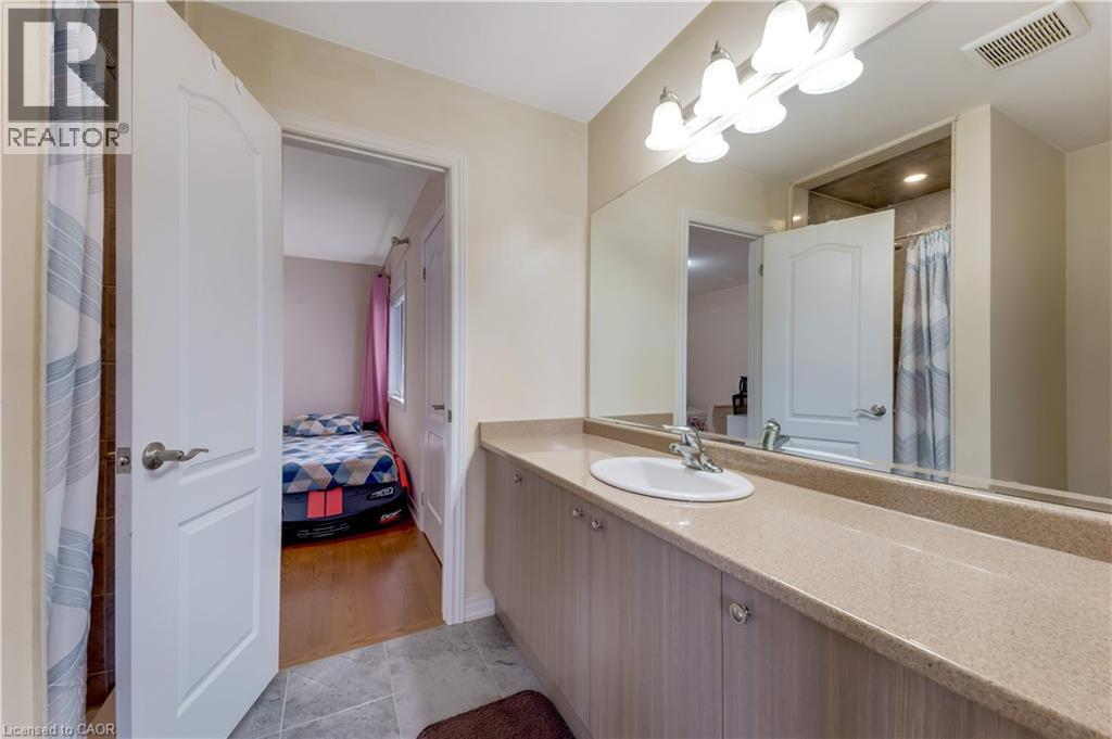 667 LINDEN Drive thumbnail 23