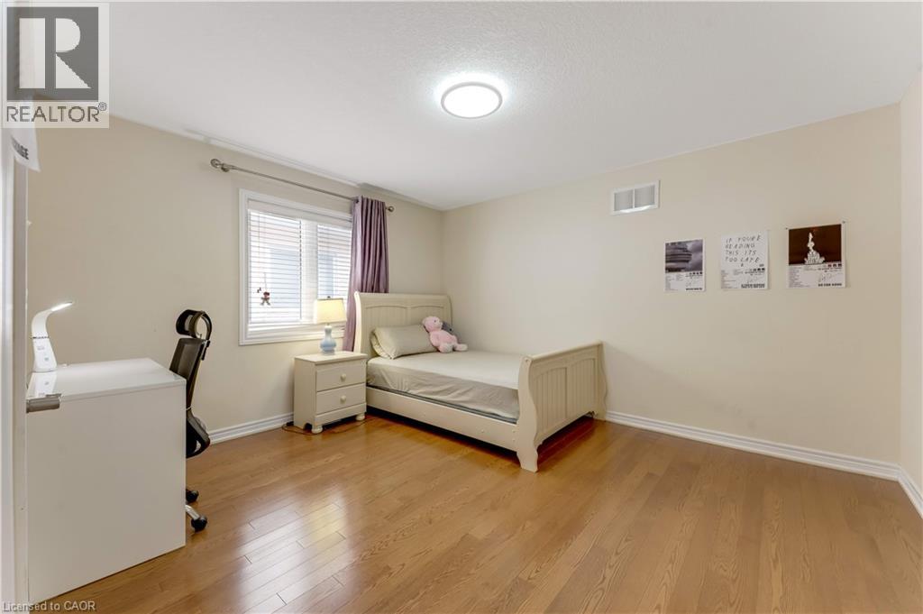 667 LINDEN Drive thumbnail 28