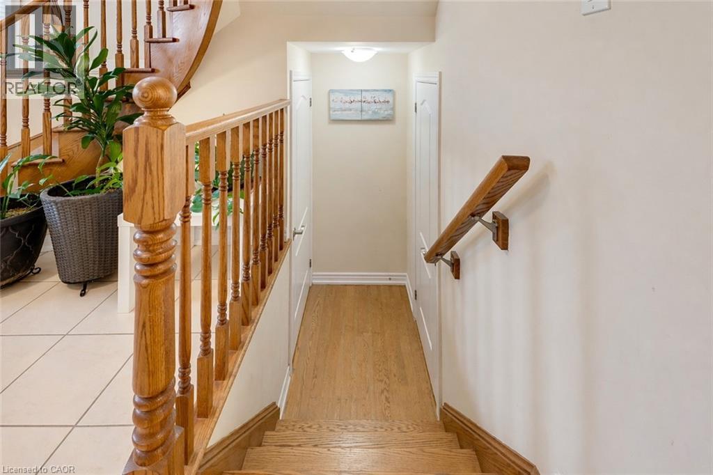 667 LINDEN Drive thumbnail 36