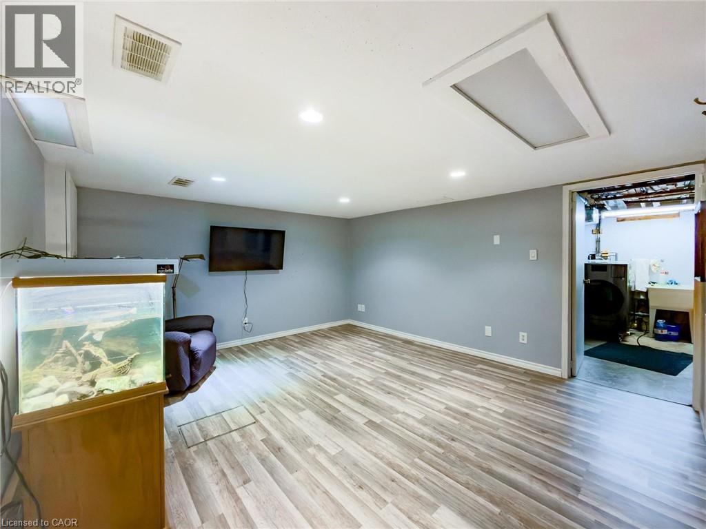 724 PARKVIEW Crescent thumbnail 28