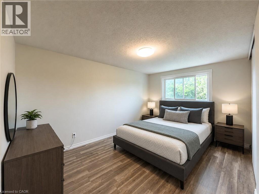 724 PARKVIEW Crescent thumbnail 16