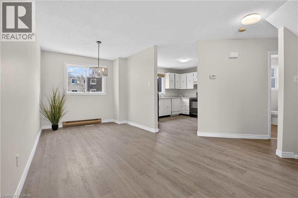60 ELMSDALE Drive Unit# 66 thumbnail 9