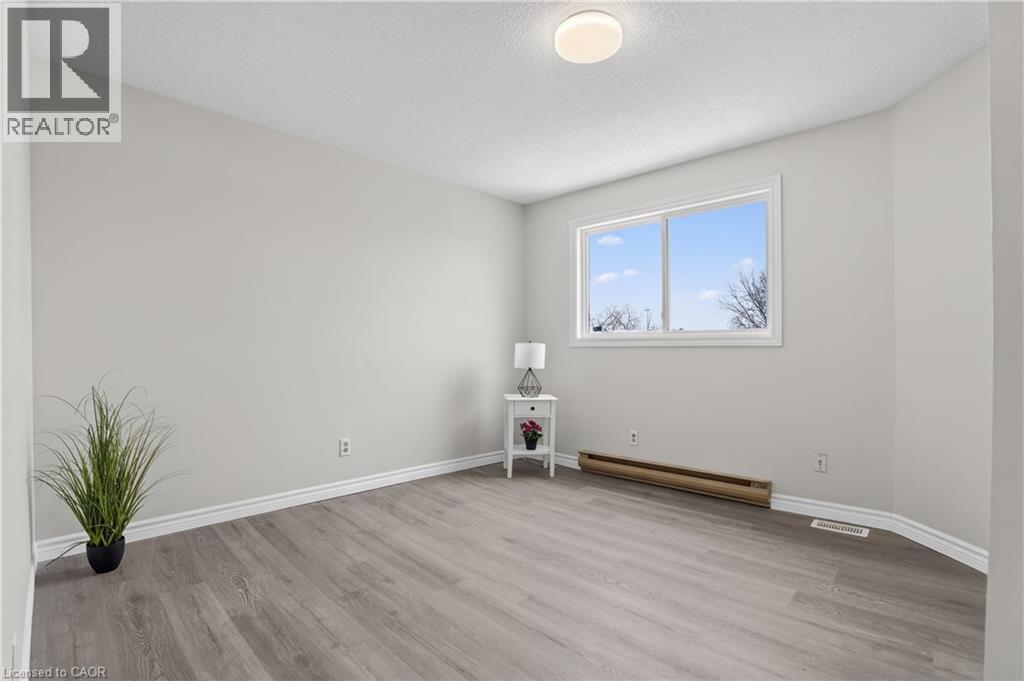 60 ELMSDALE Drive Unit# 66 thumbnail 17