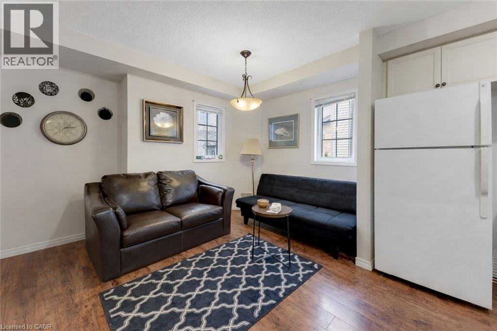 931 GLASGOW Street Unit# 5B thumbnail 2