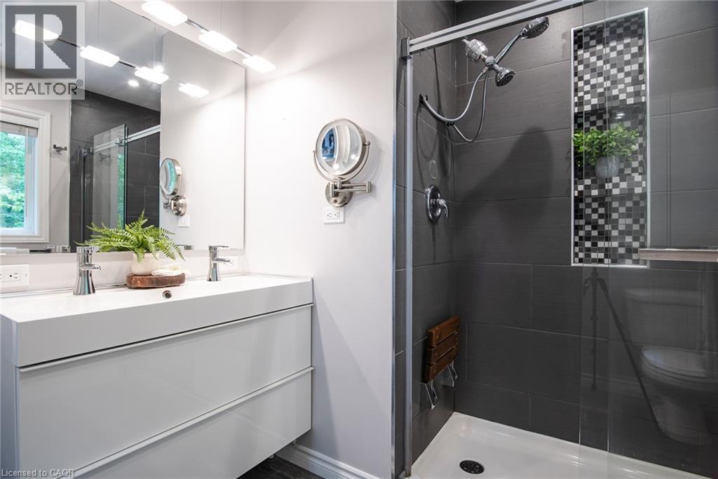 128 EBY Crescent thumbnail 21