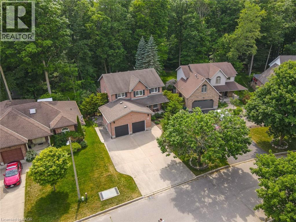 128 EBY Crescent thumbnail 32