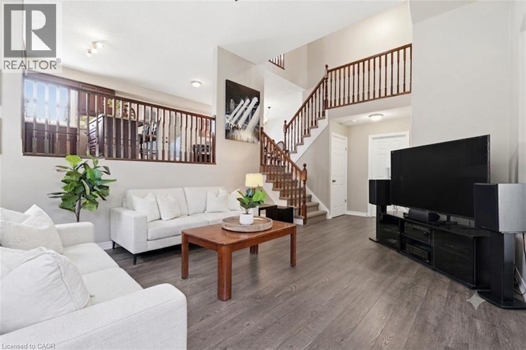 28 ROTH Avenue thumbnail 4