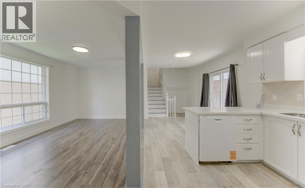 347 KEEWATIN Avenue thumbnail 15