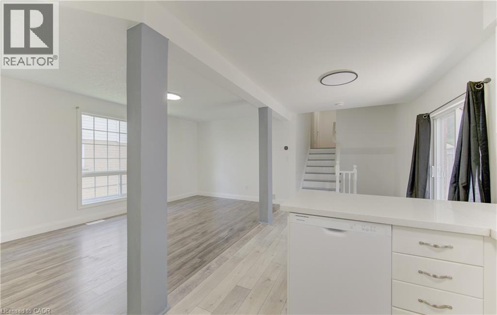 347 KEEWATIN Avenue thumbnail 6