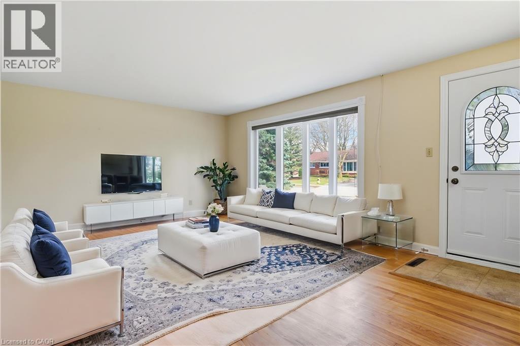 58 LOWREY Avenue S thumbnail 11